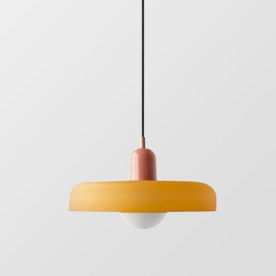 NordicGlass Pendant Light – Scandinavian Elegance and Warm Lighting