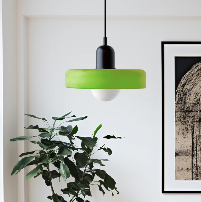 NordicGlass Pendant Light – Scandinavian Elegance and Warm Lighting
