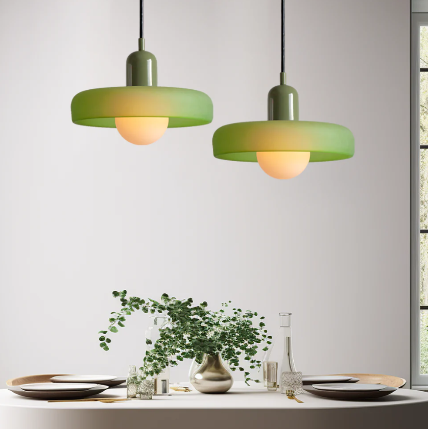 NordicGlass Pendant Light – Scandinavian Elegance and Warm Lighting