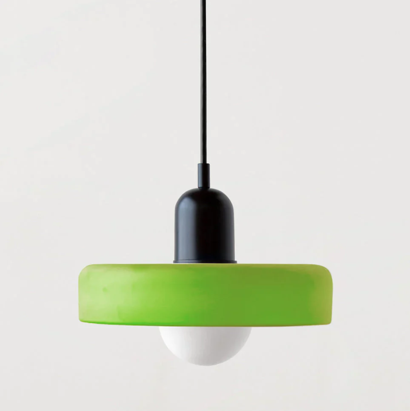NordicGlass Pendant Light – Scandinavian Elegance and Warm Lighting