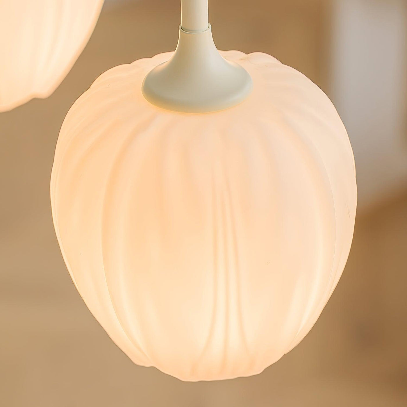 Tulip Matcha Chandelier – Elegant Floral-Inspired Lighting with Soft Ambience