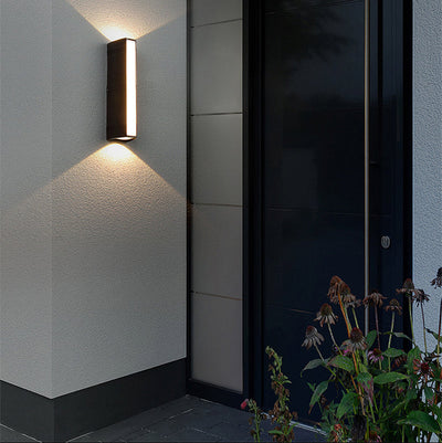 Waterproof Outdoor Wall Light – Modern LED Aluminium Fixture for Gardens & Entrances