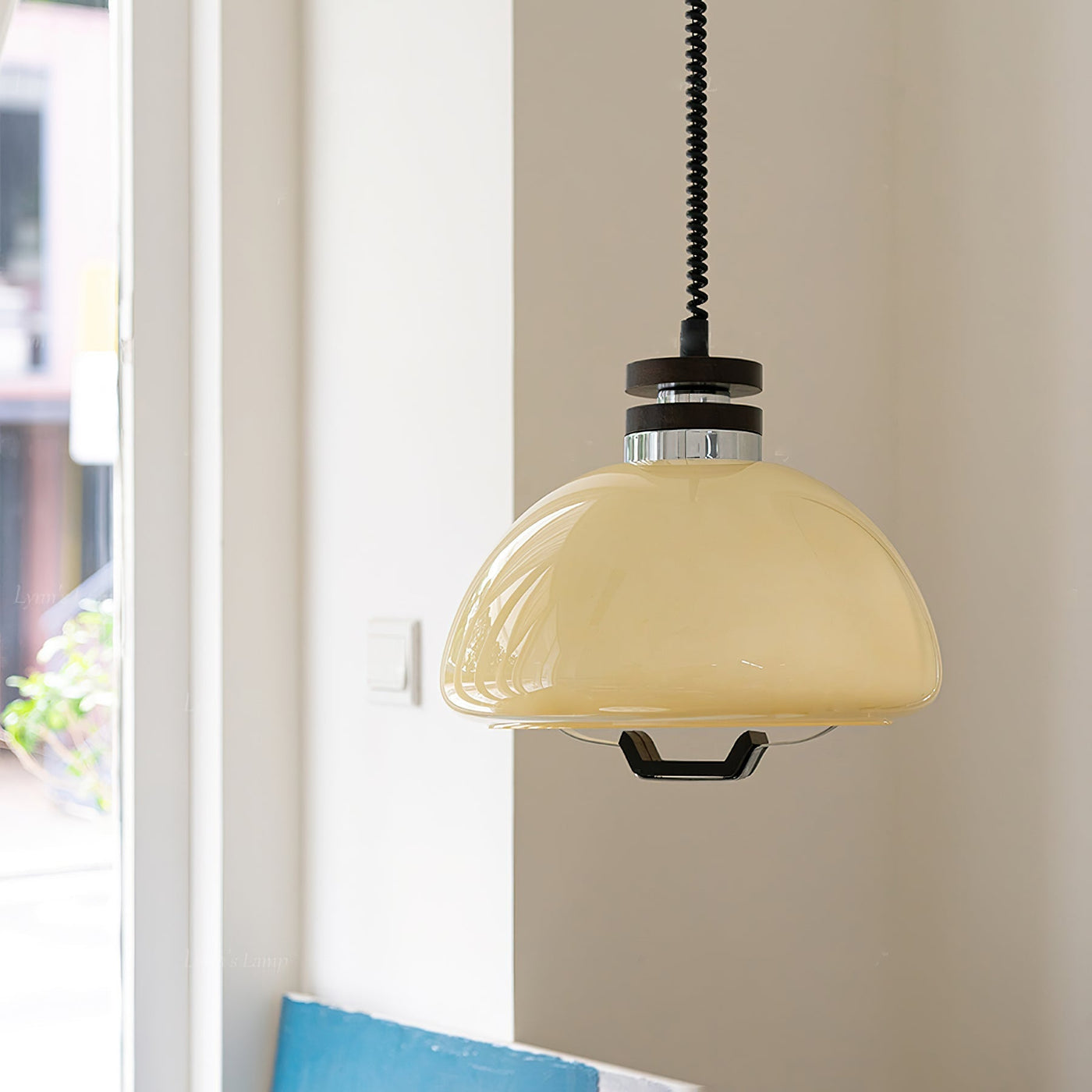 Vela-Pudding Pendant Light – Playful Yet Elegant Glass & Wood Hanging Lamp