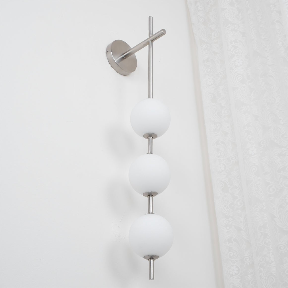 Vertical Globe Wall Light – Elegant Gold Wall Lamp with Frosted Glass Shade