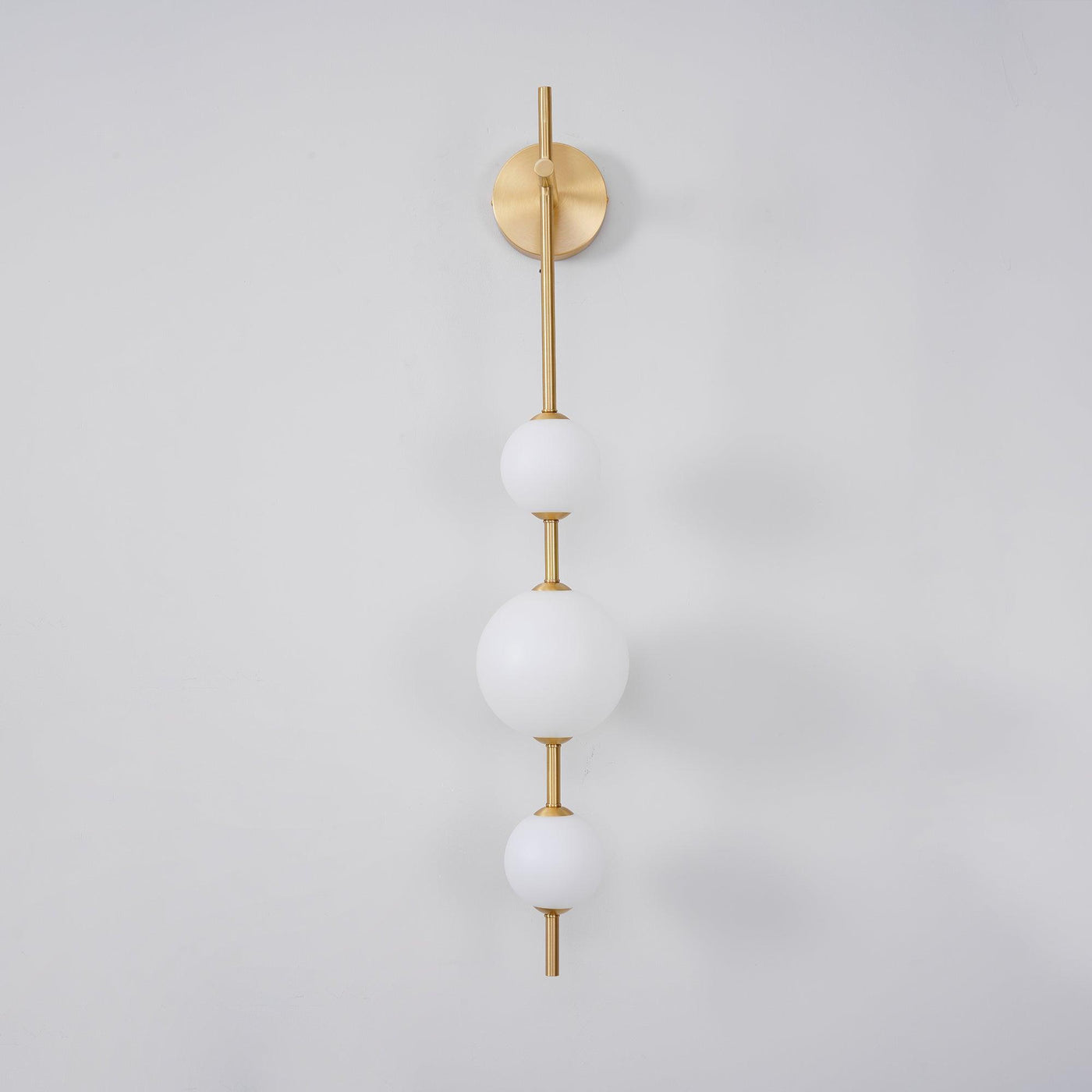 Vertical Globe Wall Light – Elegant Gold Wall Lamp with Frosted Glass Shade