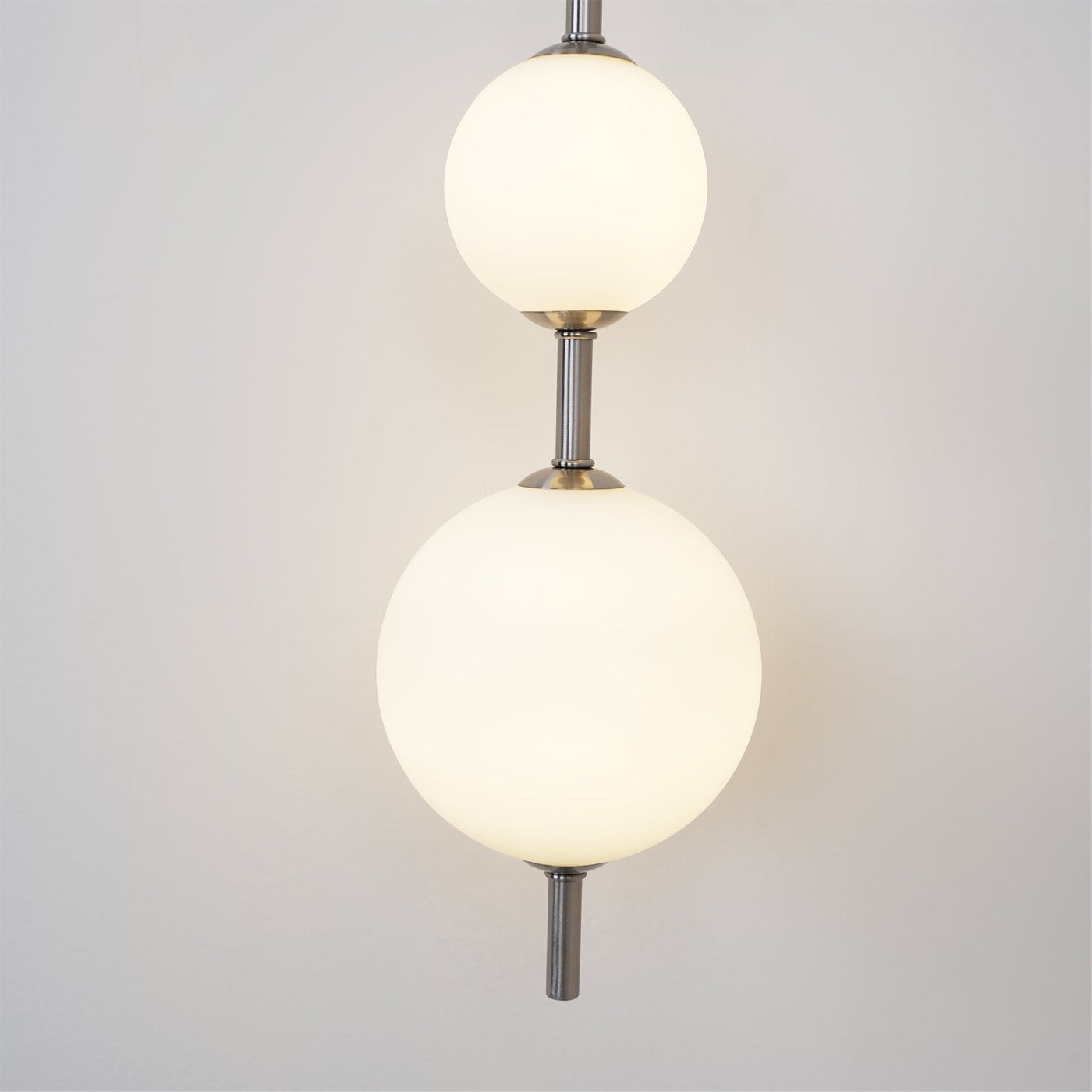 Vertical Globe Wall Light – Elegant Gold Wall Lamp with Frosted Glass Shade