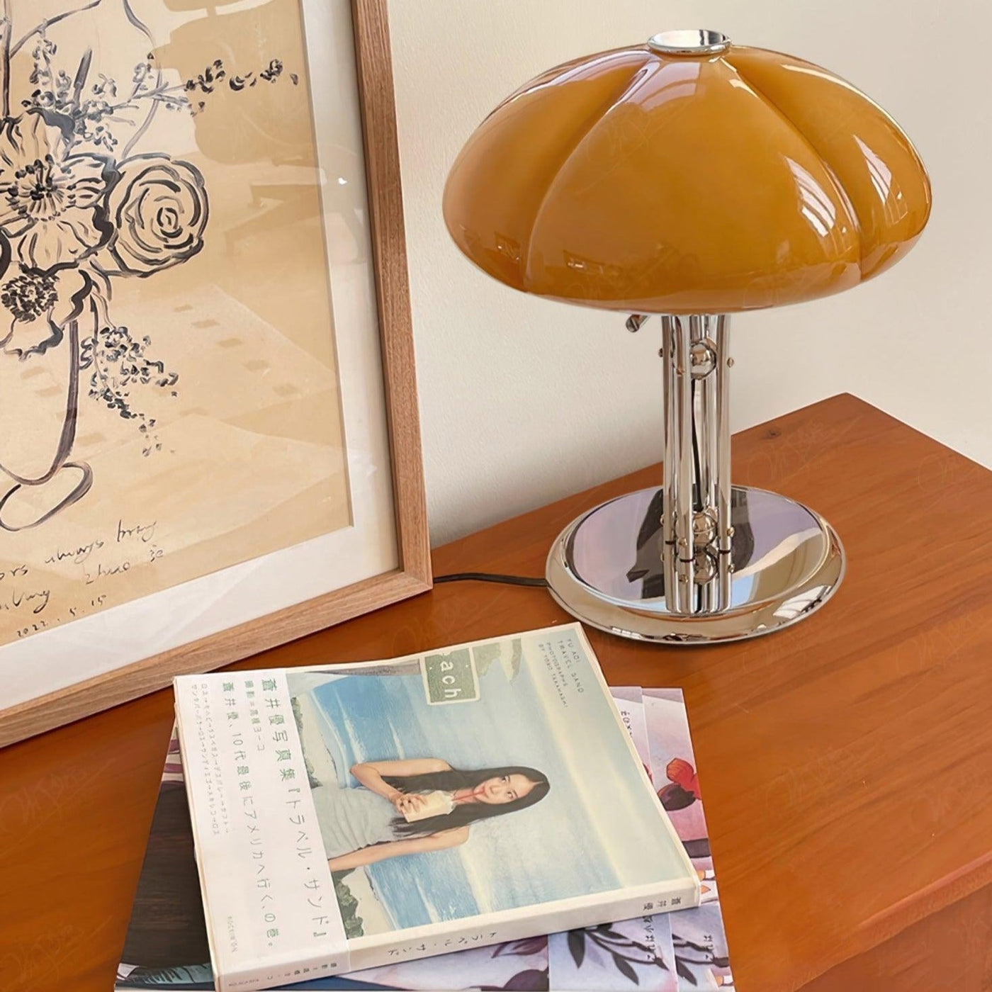 Mushroom Bauhaus Table Lamp – Timeless Amber Glass & Metal Design