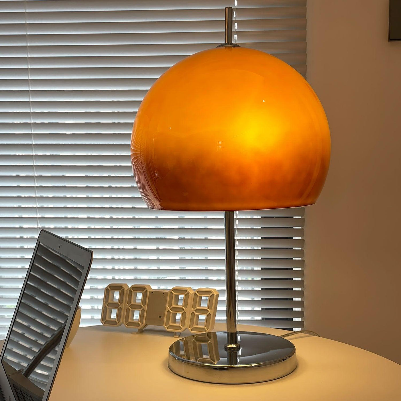 Mushroom Bauhaus Table Lamp – Timeless Amber Glass & Metal Design