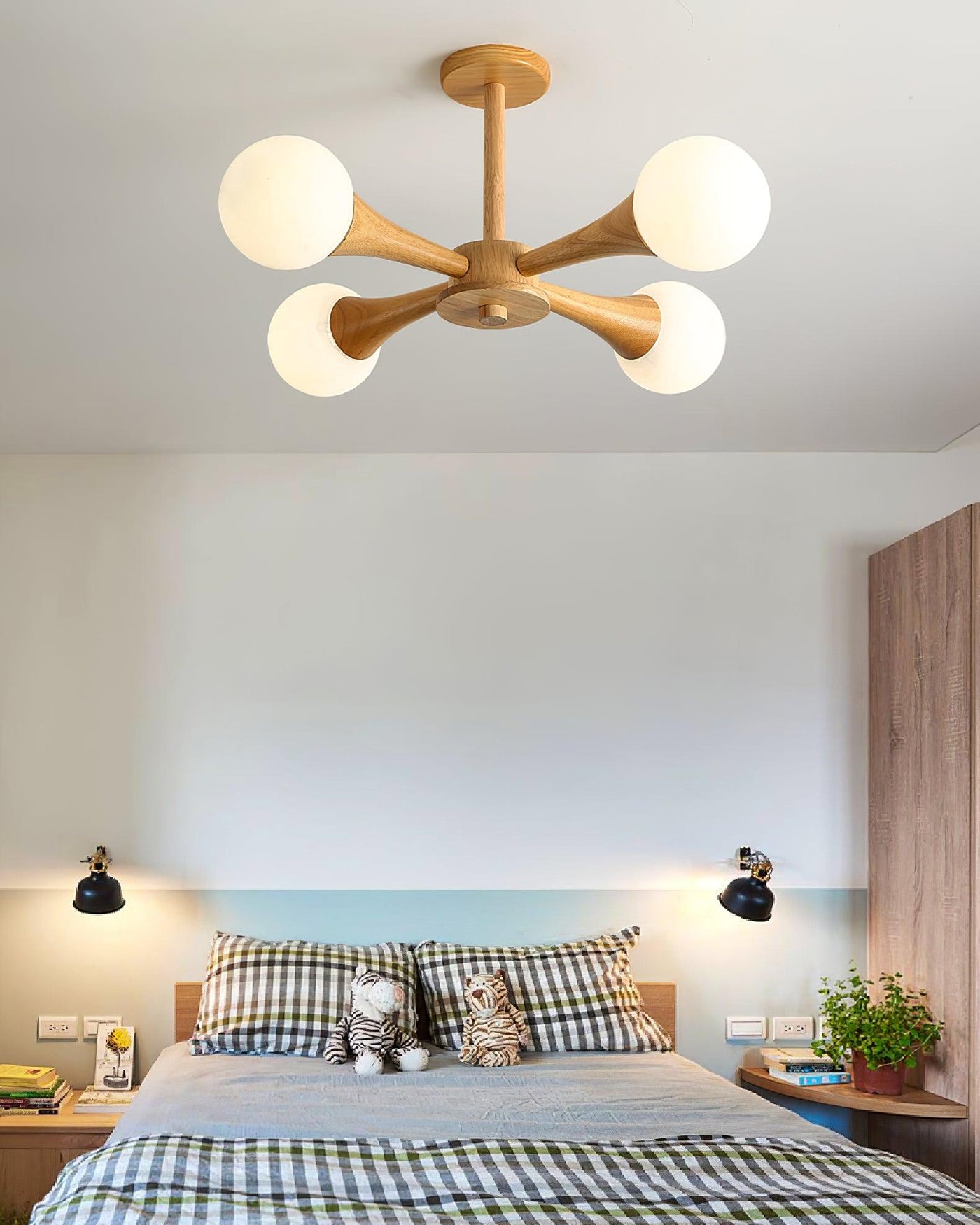 Luxury Wooden & Glass Chandelier – Elegant Illumination for a Sophisticated Space