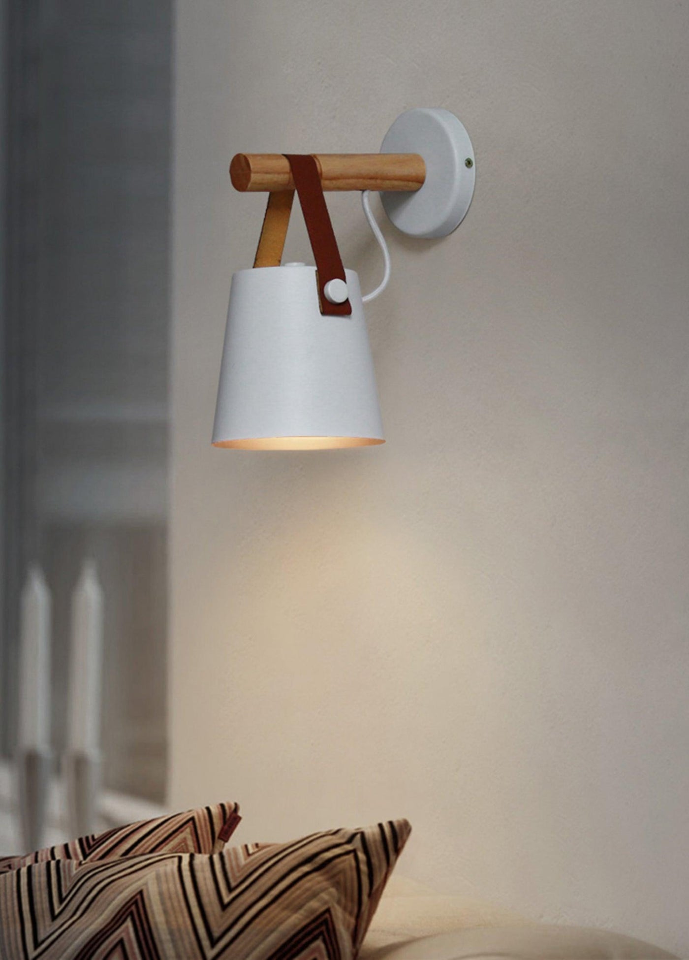 Nordic Cone Wood Wall Light – Elegant Scandinavian-Inspired LED Sconce