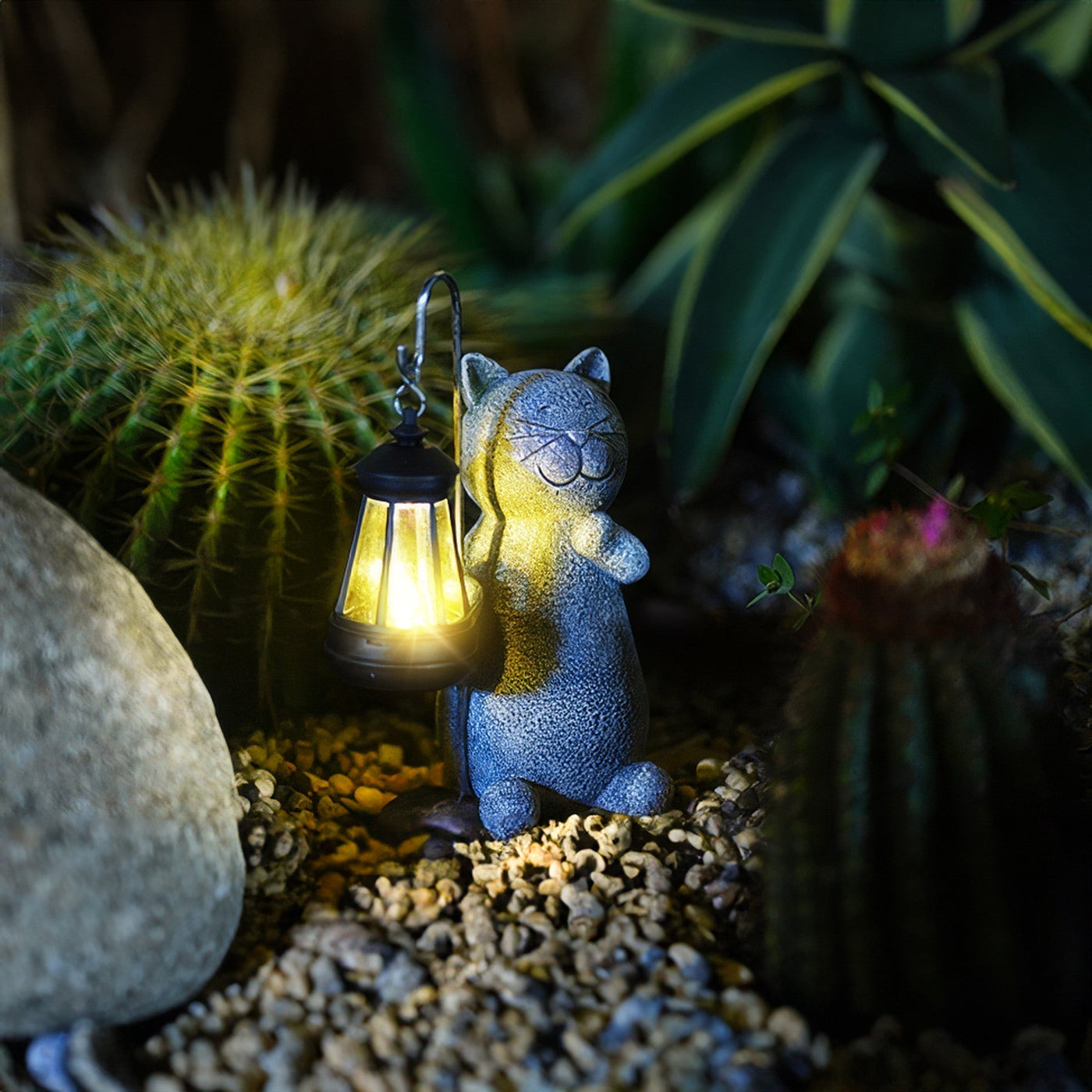 Goldglowing Cat – Solar-Powered LED Garden Statue with Automatic Light Sensor