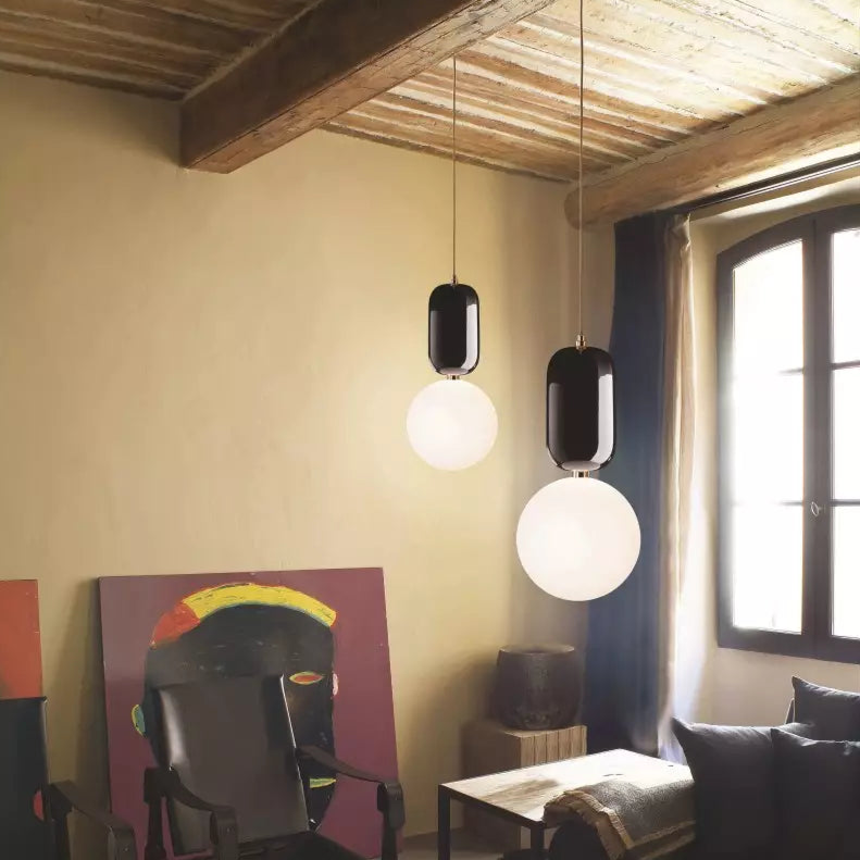 Bälle Pendant Light – A Modern Sphere of Elegance