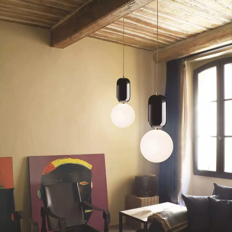 Bälle Pendant Light – A Modern Sphere of Elegance