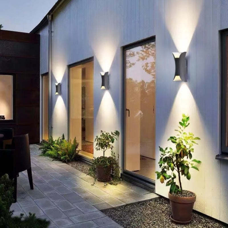 Waterproof LED Wall Light – Modern Aluminium Outdoor Lamp for Patios & Pathways