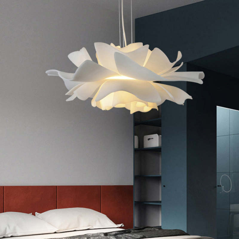 Bella Modern Design Pendant Lamp – A Floral Touch for a Blooming Atmosphere