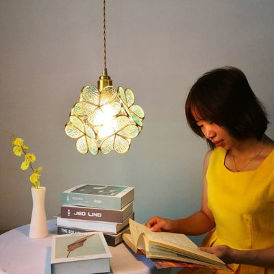 Petal Glass Pendant Light – Elegant Floral-Inspired Hanging Lamp (E27, Adjustable 150cm)