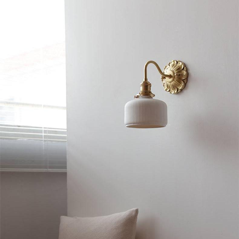 Brass & White Ceramic Wall Light – Classic Elegance for Timeless Interiors