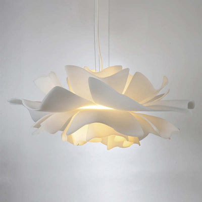 Bella Modern Design Pendant Lamp – A Floral Touch for a Blooming Atmosphere