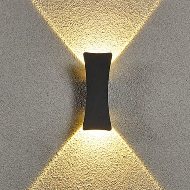 Sunset Outdoor Wall Light – Elegant & Weatherproof LED Illumination