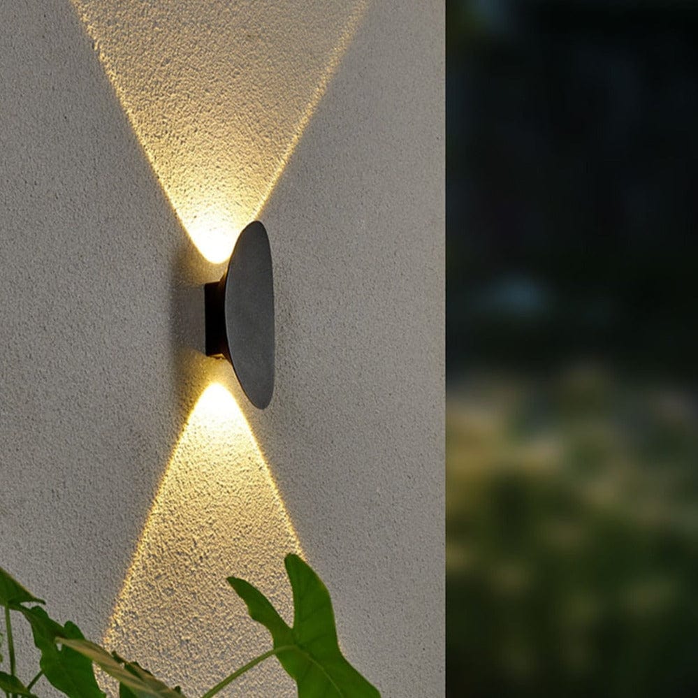 Sunset Outdoor Wall Light – Elegant & Weatherproof LED Illumination