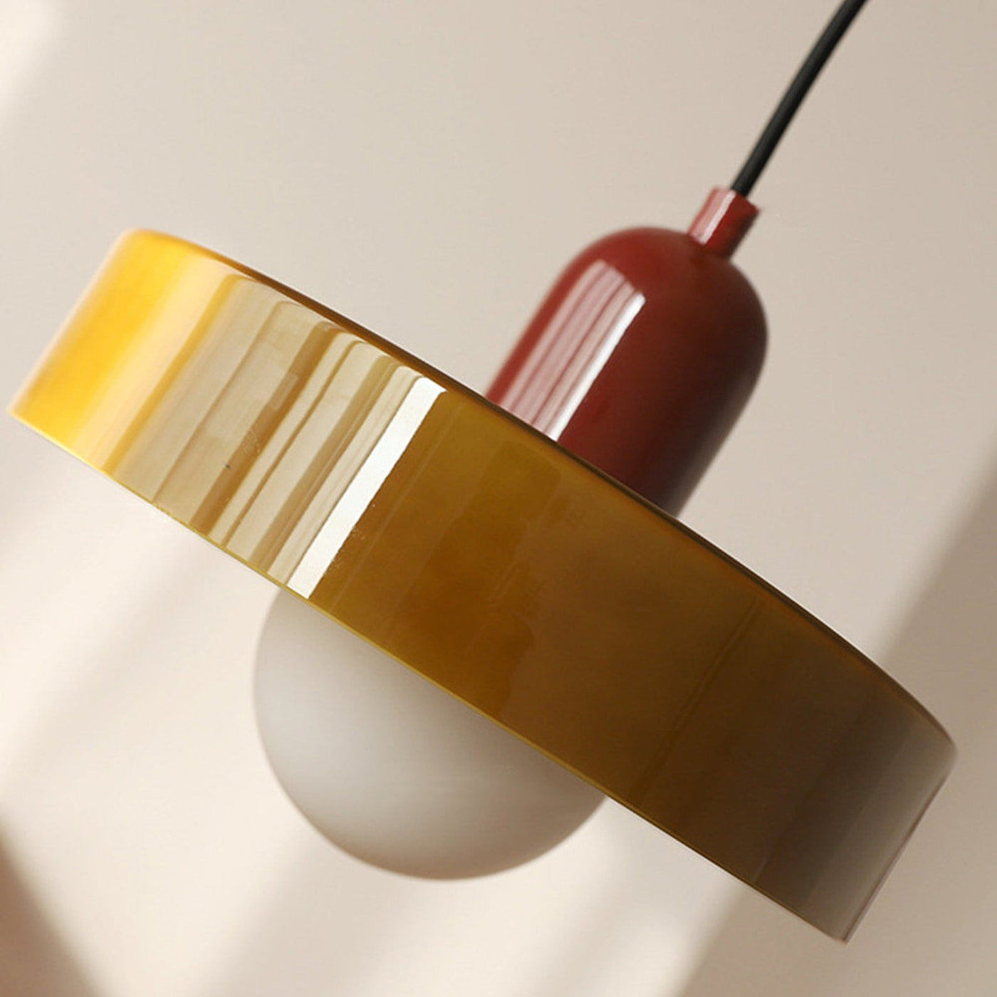 Bauhaus Pendant Light – A Timeless Fusion of Stained Glass & Modern Functionality