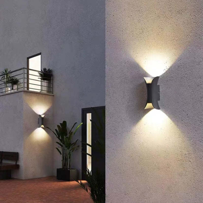 Waterproof LED Wall Light – Modern Aluminium Outdoor Lamp for Patios & Pathways