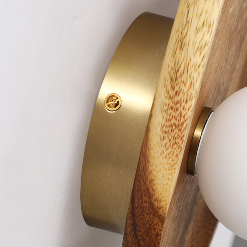 Natural Wood Wall Light – A Blend of Rustic Charm & Modern Simplicity