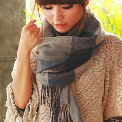 Elisa Cashmere Scarf – Warmth and Style for Cold Days