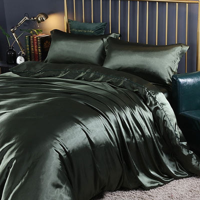 Luxe Silk Bedding Set – 4 Pieces (Duvet Cover, Fitted Sheet & 2 Pillowcases)