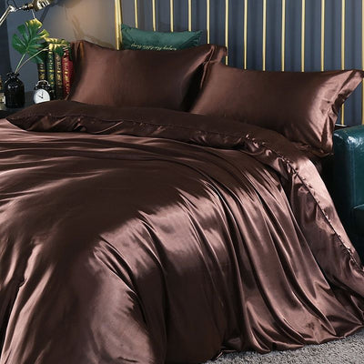 Luxe Silk Bedding Set – 4 Pieces (Duvet Cover, Fitted Sheet & 2 Pillowcases)