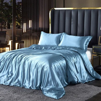 Luxe Silk Bedding Set – 4 Pieces (Duvet Cover, Fitted Sheet & 2 Pillowcases)