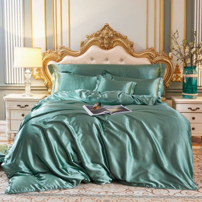 Luxe Silk Bedding Set – 4 Pieces (Duvet Cover, Fitted Sheet & 2 Pillowcases)