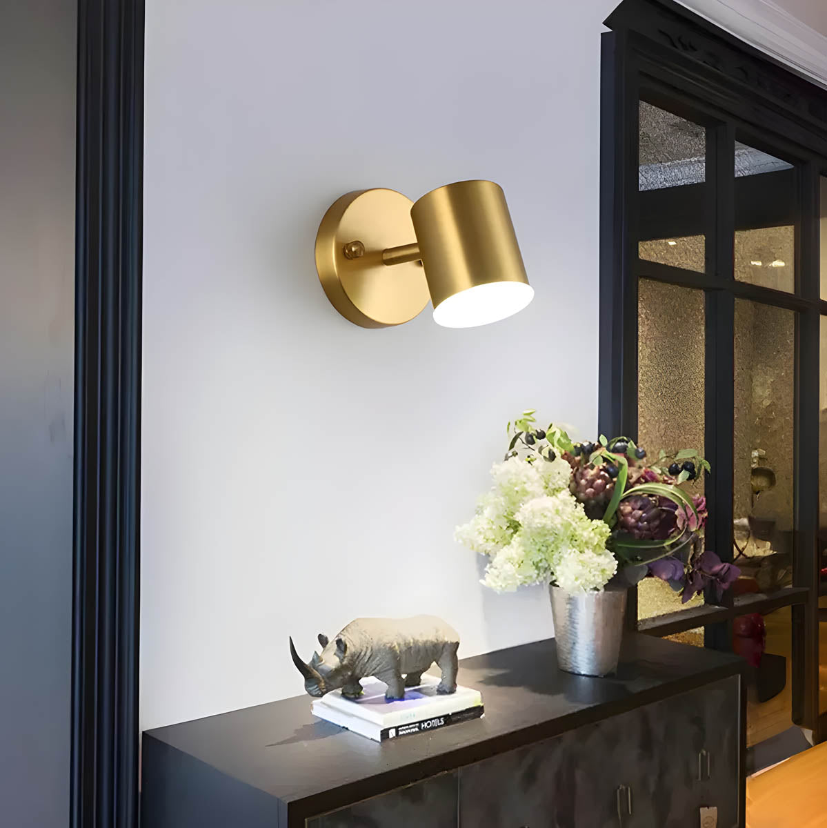 Nordic Copper LED Wall Light – Sleek & Modern Accent Lighting