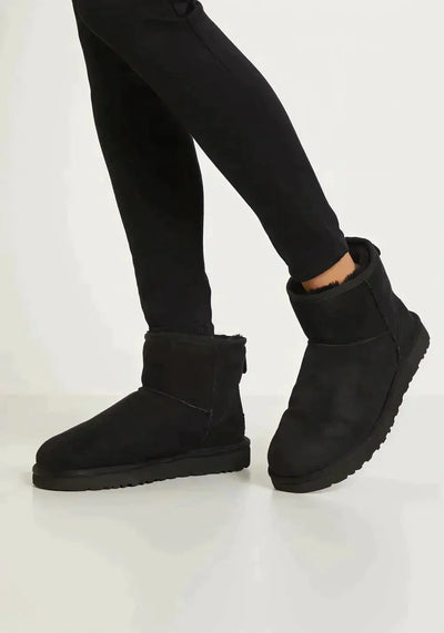 Elin Fur-Lined Ankle Boots – Warm, Vegan, and Timeless