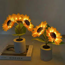Luminous Sunflower Lamp – Nature-Inspired Glow for a Warm & Cheerful Ambience