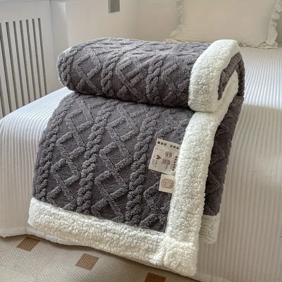 Reversible Sherpa Blanket – Luxurious Comfort for Every Season