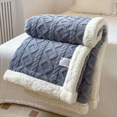 Reversible Sherpa Blanket – Luxurious Comfort for Every Season