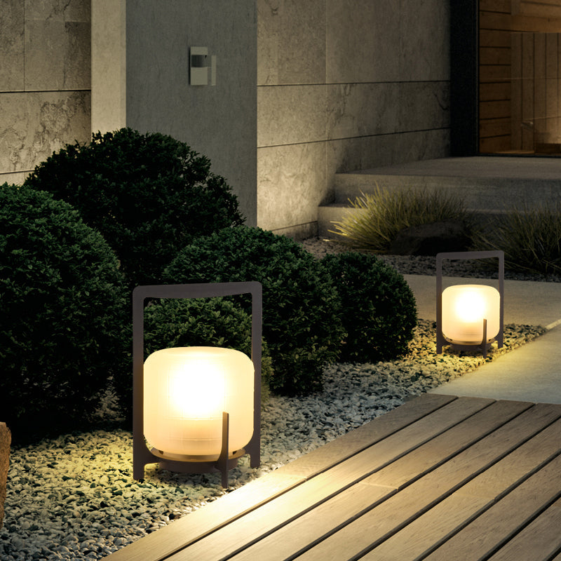 Terrace Solar Lamp – Stylish & Energy-Efficient Outdoor Lighting