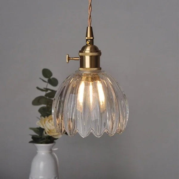 Japanese Retro Glass Flower Pendant Light – Elegant Floral Design for Warm Ambience