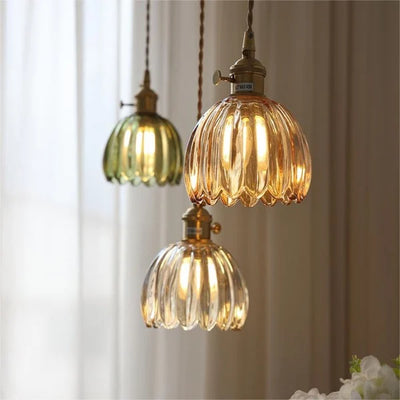 Japanese Retro Glass Flower Pendant Light – Elegant Floral Design for Warm Ambience