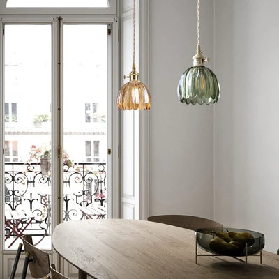 Japanese Retro Glass Flower Pendant Light – Elegant Floral Design for Warm Ambience