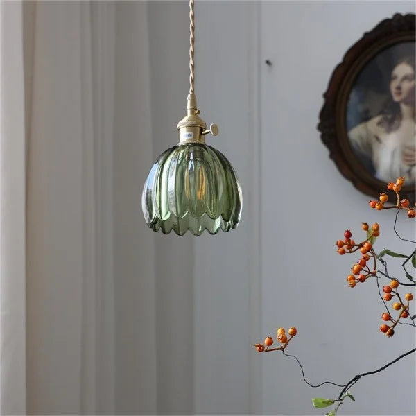 Japanese Retro Glass Flower Pendant Light – Elegant Floral Design for Warm Ambience