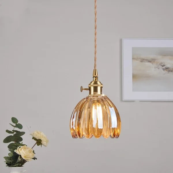 Japanese Retro Glass Flower Pendant Light – Elegant Floral Design for Warm Ambience
