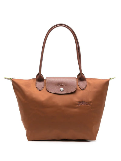 LuxeChic Handbag – Elegant and Practical Everyday Accessory