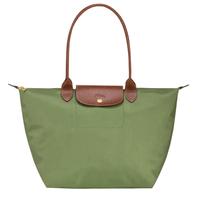 LuxeChic Handbag – Elegant and Practical Everyday Accessory