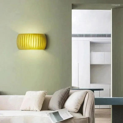 Scandinavian Ribbed Resin Wall Light – Stylish Accent Lighting for Bedrooms & Living Rooms