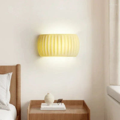 LumiDéco | Elegant Art Deco Wall Sconce with Striped Texture and Warm LED Light