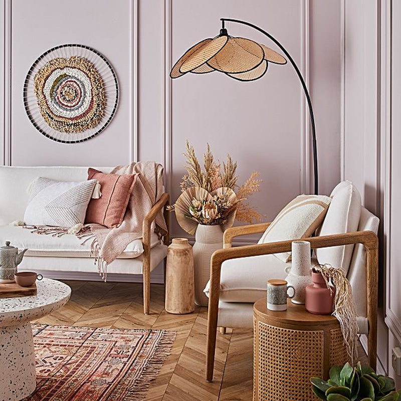 Rattan Wicker Floor Lamp – Handcrafted Natural Elegance for a Warm Ambience