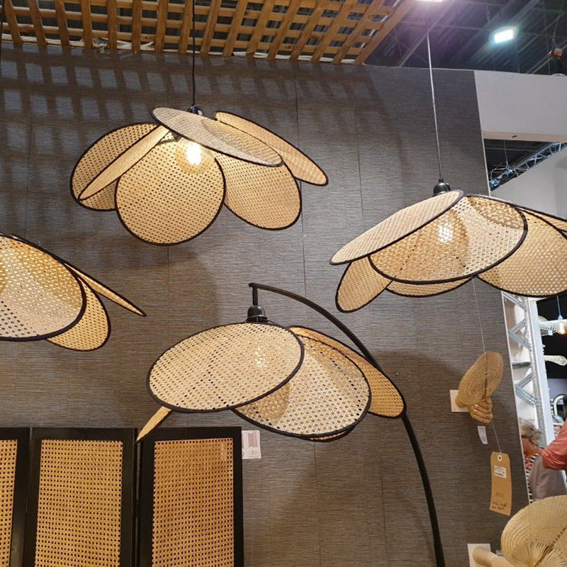 Rattan Wicker Floor Lamp – Handcrafted Natural Elegance for a Warm Ambience