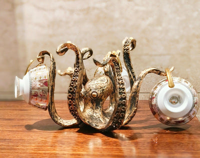 KrakenRust Mug Holder – Nautical Elegance and Practical Design